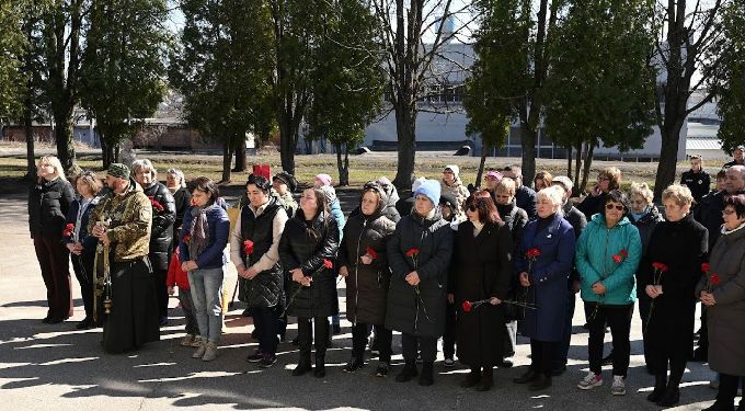 Новини Харкова: відкрили дошку загиблому захиснику